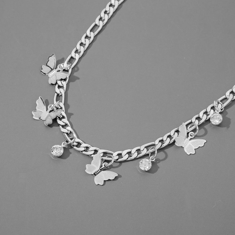 Elegant Butterfly Clavicle Necklace (عقد فراشة أنيق)